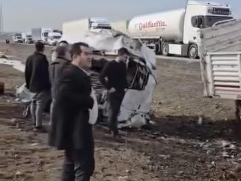  Araçlar kullanılamaz hale geldi