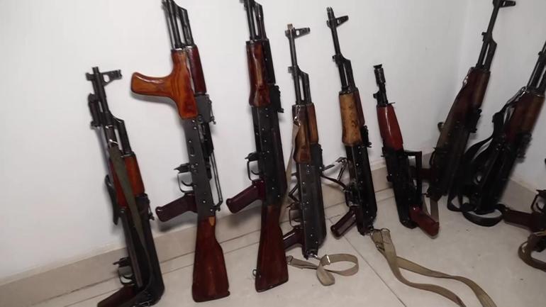 CNN TÜRK Rakkada: İşte terör silahlarının teslim merkezi