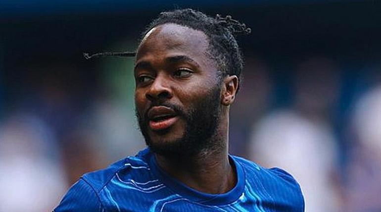 Chelsea, Raheem Sterling’e veda etti