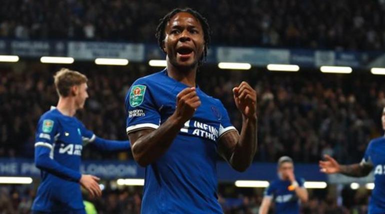 Chelsea, Raheem Sterling’e veda etti