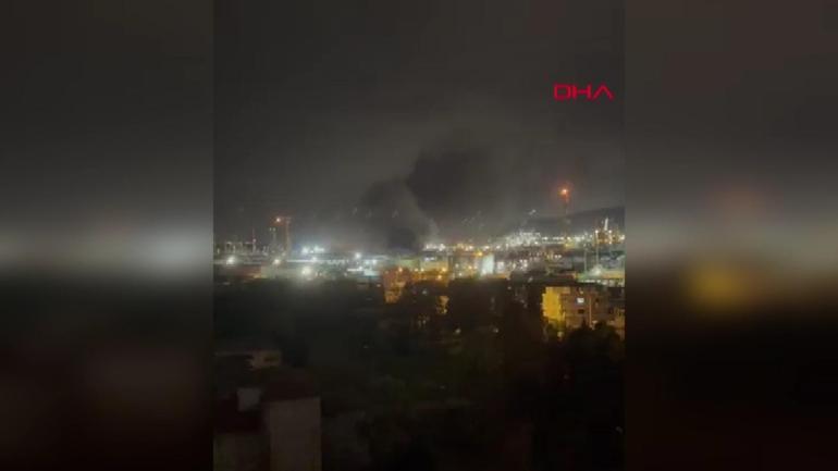 Son dakika haberi... Tüpraş İzmit rafinerisinde patlama meydana geldi