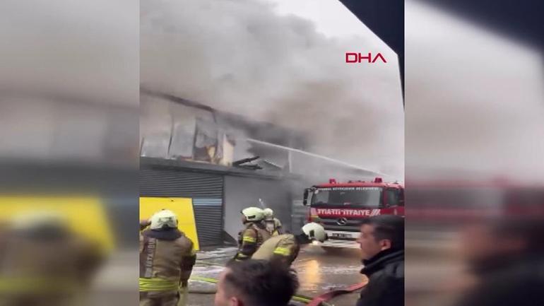 İkitelli Oto Sanayi Sitesi’nde yangın paniği