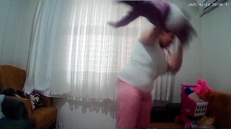 Görüntülere rağmen inkar etti 1 yaşındaki bebeğini döven anneden skandal savunma