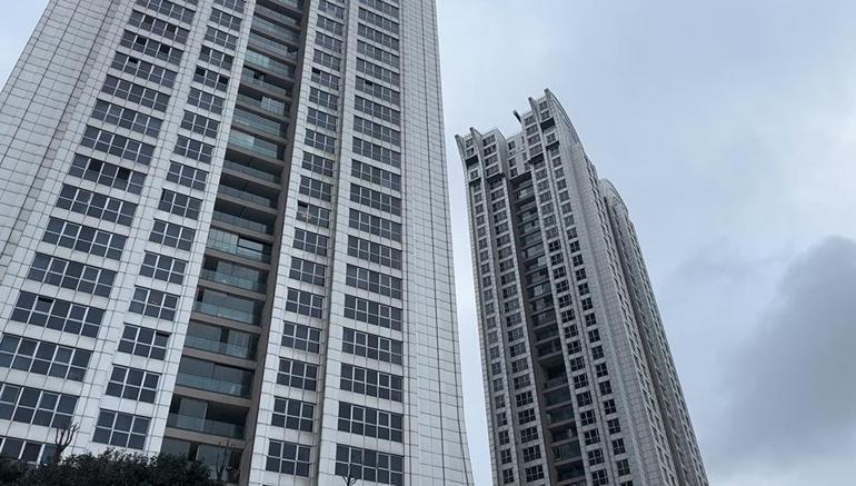  30uncu kattan düşen çocuk feci şekilde can verdi