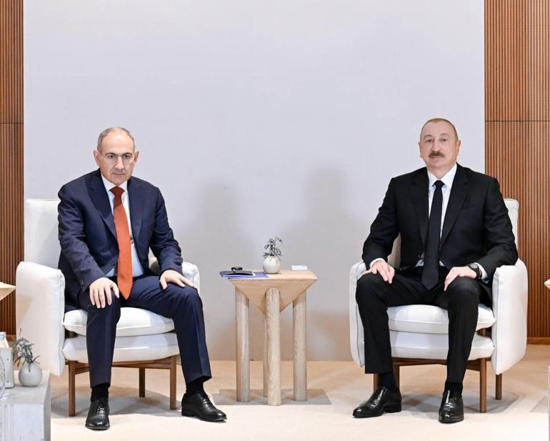 Aliyev ve Paşinyan, Abu Dabide bir araya geldi