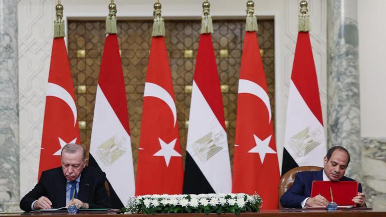 SON DAKİKA | Cumhurbaşkanı Erdoğandan Kahirede önemli açıklamalar: Suriyenin toprak bütünlüğü önemli