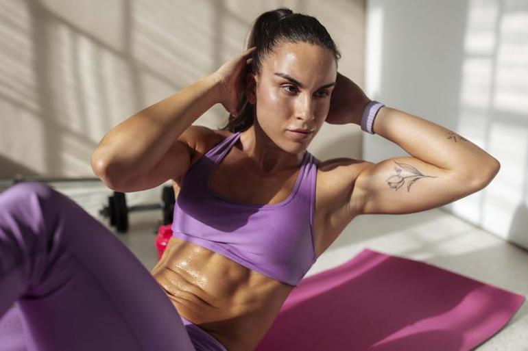 10 ADIMDA GÖBEK YAĞLARINA VEDA EDİN Karnı dümdüz yapıyor ‘Her gün 35-40 dakika vakit ayırmak yetiyor’