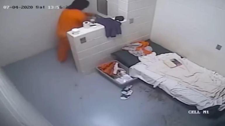 Epstein skandalında yeni görüntü: Suç ortağı Maxwell’in hapis görüntüleri yayınlandı