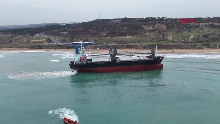 Karaya oturan kargo gemisi 1 hafta sonra kurtarıldı