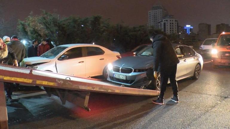  8 araç birbirine girdi