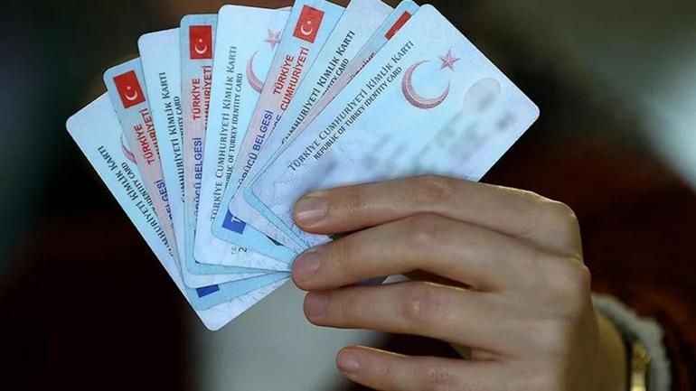 Adana’da 10 milyonluk sahte kimlik vurgunu 12 kişi tutuklandı
