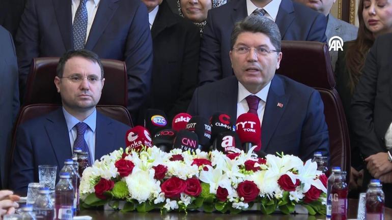 SON DAKİKA | Mustafa Çiftçi ve Akın Gürlekin yemin töreni öncesi Mecliste yumruklu kavga