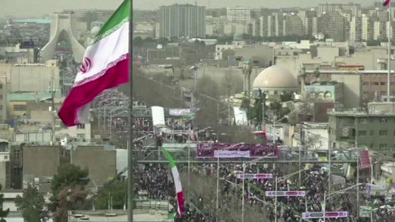 İran Devriminin 47. yıl dönümü kutlamalarında sokaklar doldu taştı