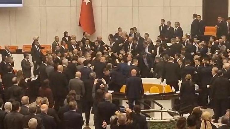 Osman Gökçek, Meclisteki kavga anını CNN Türke anlattı