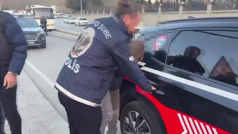 Eyüpsultanda kuyumcu soygunu girişimi… Dükkan sahibini vurup kaçtılar