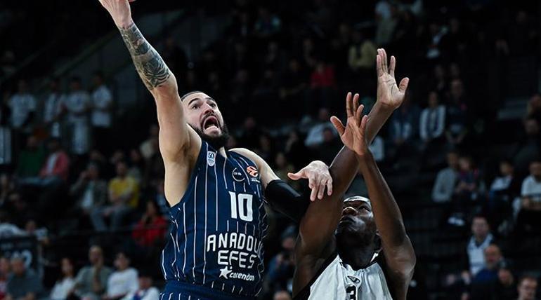 Anadolu Efes, Virtus Bolognayı rahat geçti
