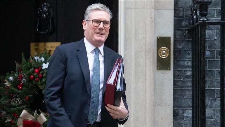 Milyarderden skandal göçmen çıkışı: “İngiltere kolonize ediliyor”