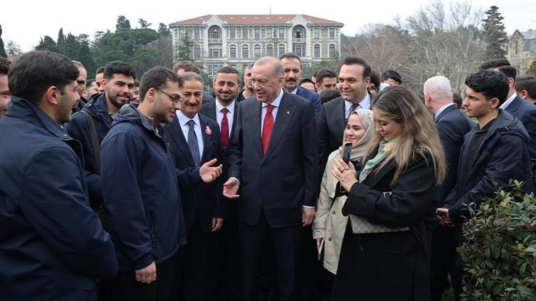  Yıldızı parlayan bir Türkiye var | Boğaziçi’nde birlik ve beraberlik yürüyüşü