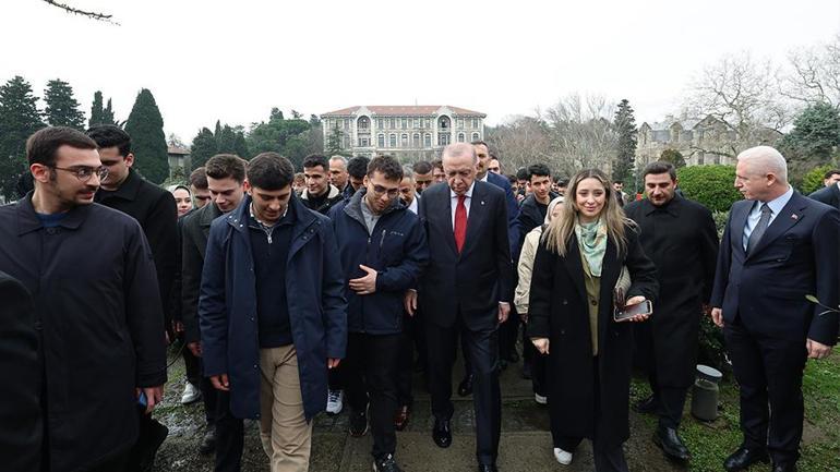  Yıldızı parlayan bir Türkiye var | Boğaziçi’nde birlik ve beraberlik yürüyüşü