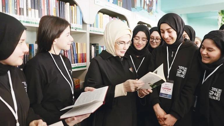 TOGEMDERden 22 Okula 22 Kütüphane projesi | Emine Erdoğan: Kütüphane okulların kalbidir, ruhudur, can damarıdır