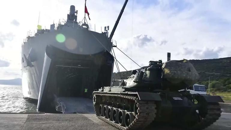 Türkiyeden Somaliye askeri sevkiyat