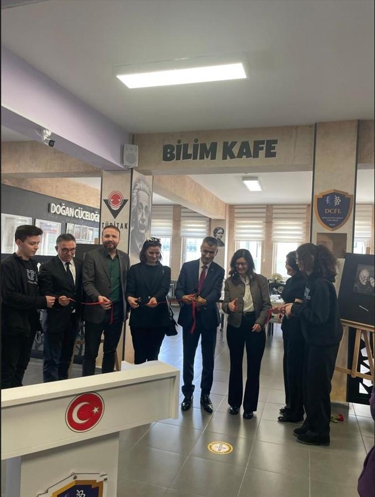 Doğan Cüceloğlu, ölümünün 5’inci yılında adını taşıyan lisede anıldı
