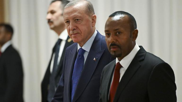 SON DAKİKA | Cumhurbaşkanı Erdoğan, Etiyopya dönüşü gazetecilerin sorularını yanıtladı