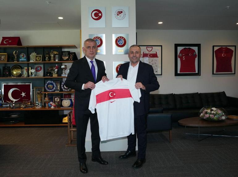 Sarıyer Kola Futbol Milli Takımlar Tedarik Sponsoru Oldu