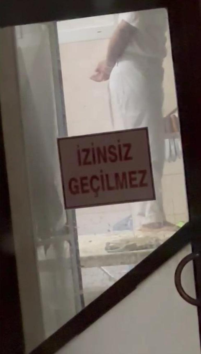  Hamuru ayaklarıyla çiğnedi