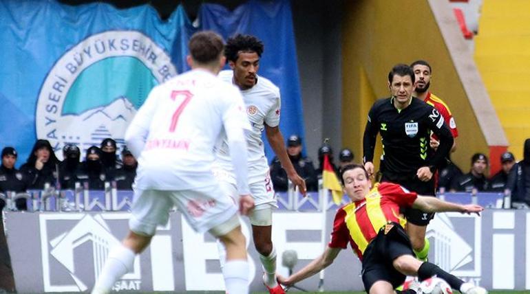 Kayserispor’dan altın değerinde galibiyet Antalyaspor…