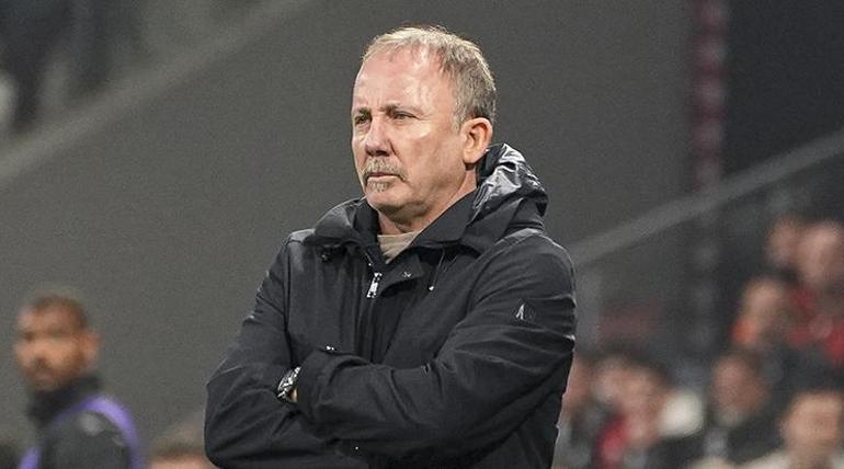 Sergen Yalçın: Hedefimiz Beşiktaşın başarısı ve bunun için çalışıyoruz