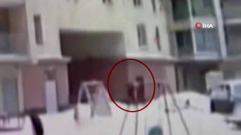 Mucize kurtarış 7’nci kattan düşen çocuğu havada yakaladı