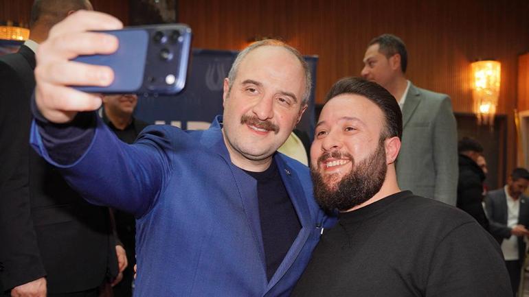 Almanyada gönül sofrası Komisyon Başkanı Varank, Almanya’da Türklerle buluştu