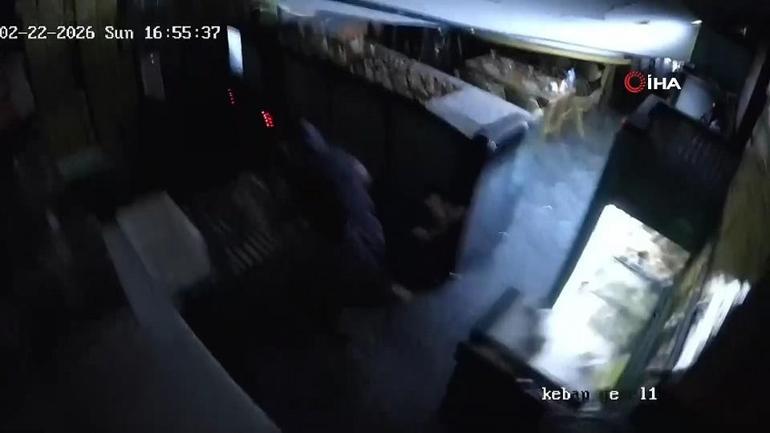 Saniyelerle kurtuldular İftara 2 kala...