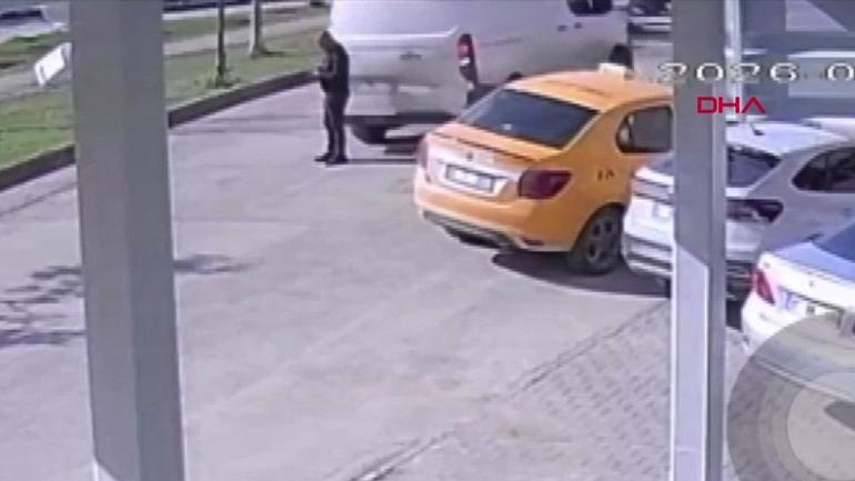 Telefona bakarken canından olacaktı