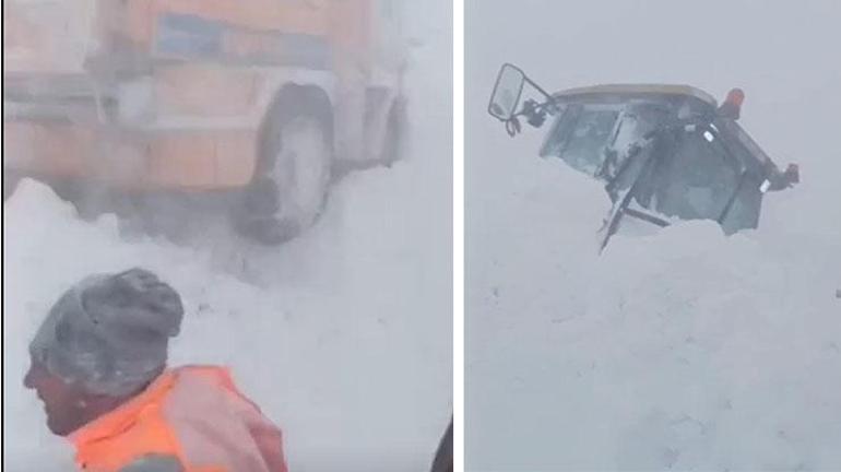 SON DAKİKA...Ardahanda iş makinelerinin üzerine çığ düştü