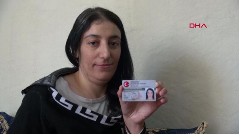 40 yıl önce İrandan Hakkariye göç eden Akarsu ailesi ‘vatansız kişi kimlik’ belgesiyle yaşıyor