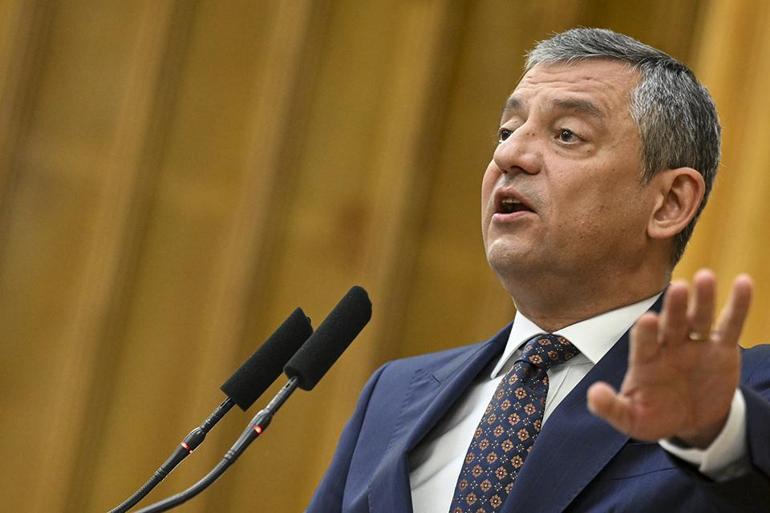 Özelin Başucumda dediği kitap tartışma yarattı