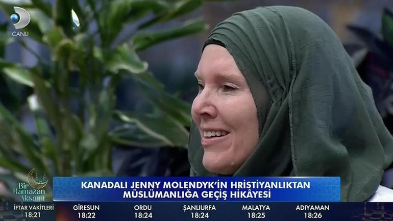 Kanadalı Jenny hem ağladı hem ağlattı... Müslümanlık öyküsü sanal medyayı salladı