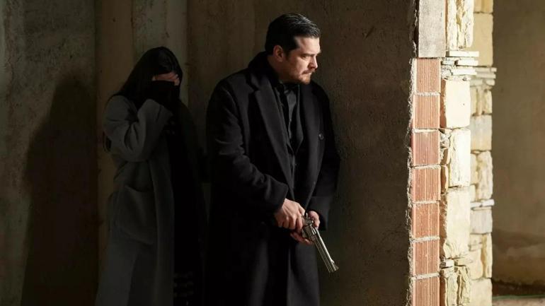 EŞREF RÜYA 35. BÖLÜM İZLE FULL HD TEK PARÇA | Kanal D Çağatay Ulusoy ve Demet Özdemir’li Eşref Rüya 35. bölüm izleme ekranı