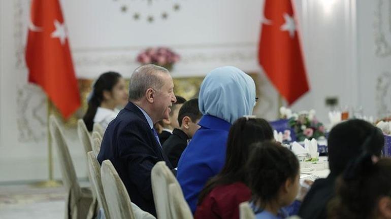 Cumhurbaşkanı Erdoğan, devlet himayesindeki çocuklarla iftarda bir araya geldi
