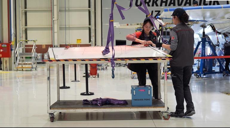  Türk kadınının KAAN imzası