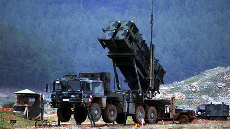 Patriot sisteminin kritik özellikleri 150 kilometre menzile kadar tehdidi tespit ve takip