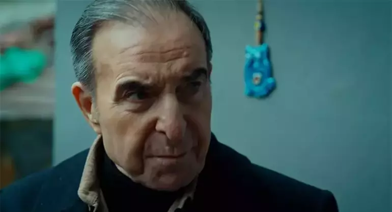 Arka Sokakların Rıza Babası Zafer Erginin sağlık durumu nasıl Hastaneye kaldırılmıştı Dikkat çeken detay