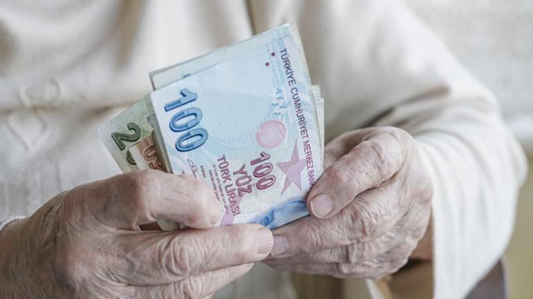 Takvim netleşti: Emekli ikramiyeleri bu tarihlerde yatacak