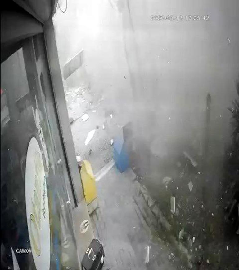 Avcılar’da 5 katlı bina yıkım sırasında çöktü