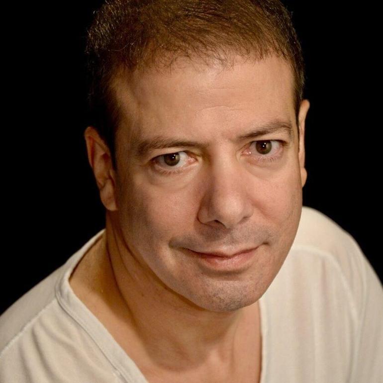 Alinur Velidedeoğlu ve İlber Ortaylının ardından bir acı haber daha CANBERK UÇUCU HAYATINI KAYBETTİ