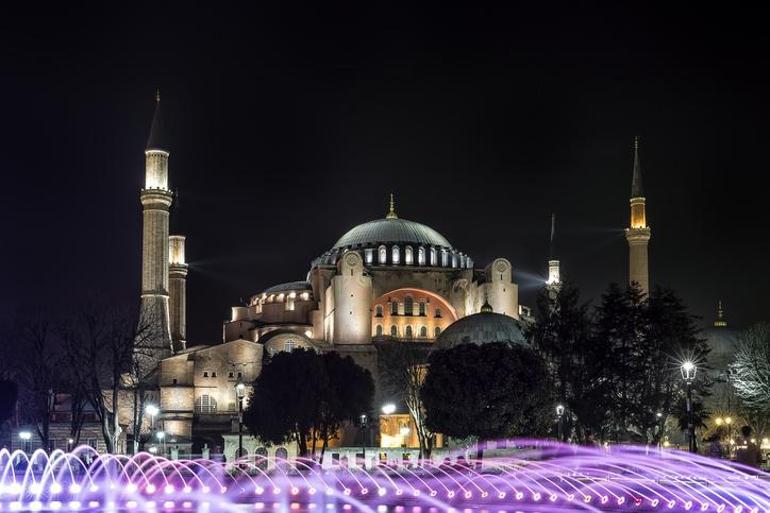 KADİR GECESİ NAMAZI NASIL KILINIR: Kadir Gecesi Namazı Saat Kaçta, Nasıl Kılınır 81 İl İçin İftar Saatleri, Teravih Namazı Saatleri ve Kadir Gecesi Namaz Vakitleri