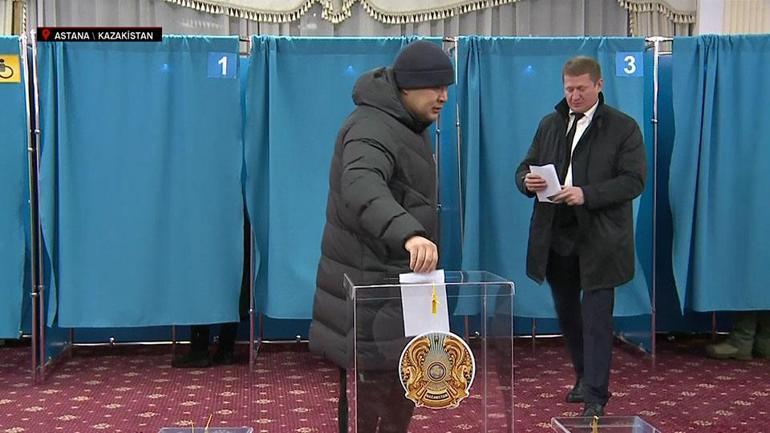 Kazakistanda anayasa referandumu: Ülkenin anayasasının yüzde 84ü değişecek