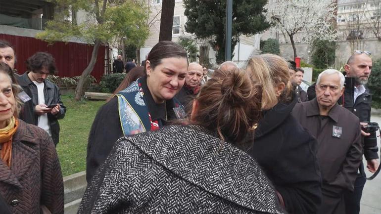 TARİHİ ÇINARA VEDA Prof. Dr. İlber Ortaylı son yolculuğuna uğurlanıyor